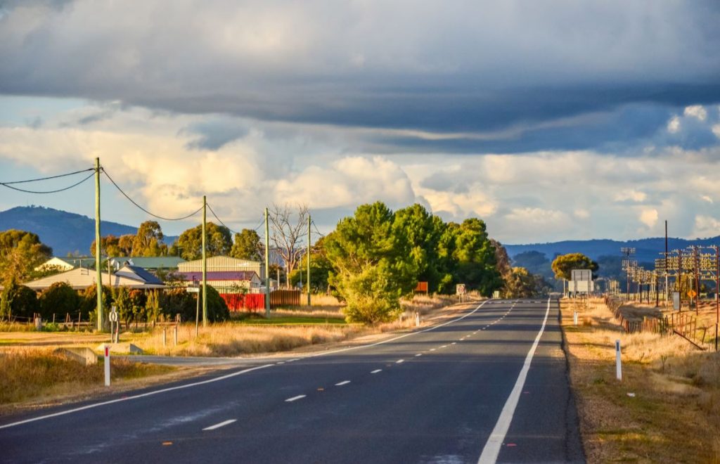 Cash flowing to help fix local roads - NSW Nationals
